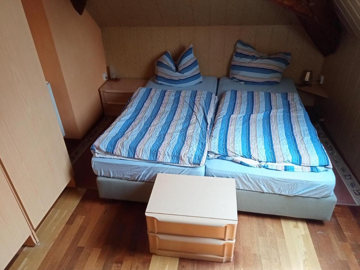 Uebernachtungszimmer 1 Schlettau 외부 사진